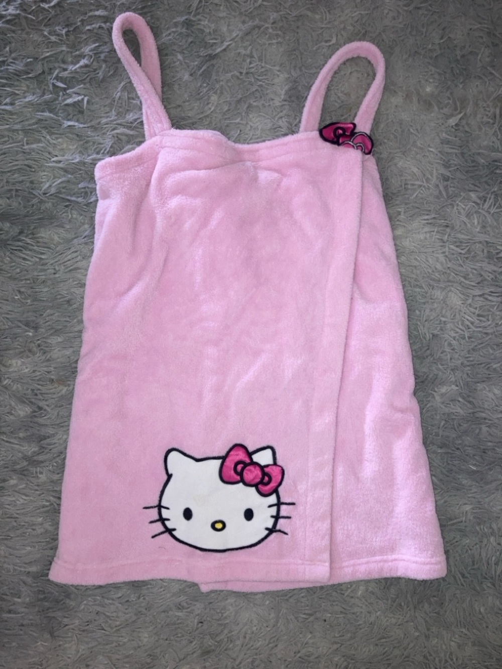 Sanrio Hello Kitty Plush Pink Bath Wrap with Character Applique